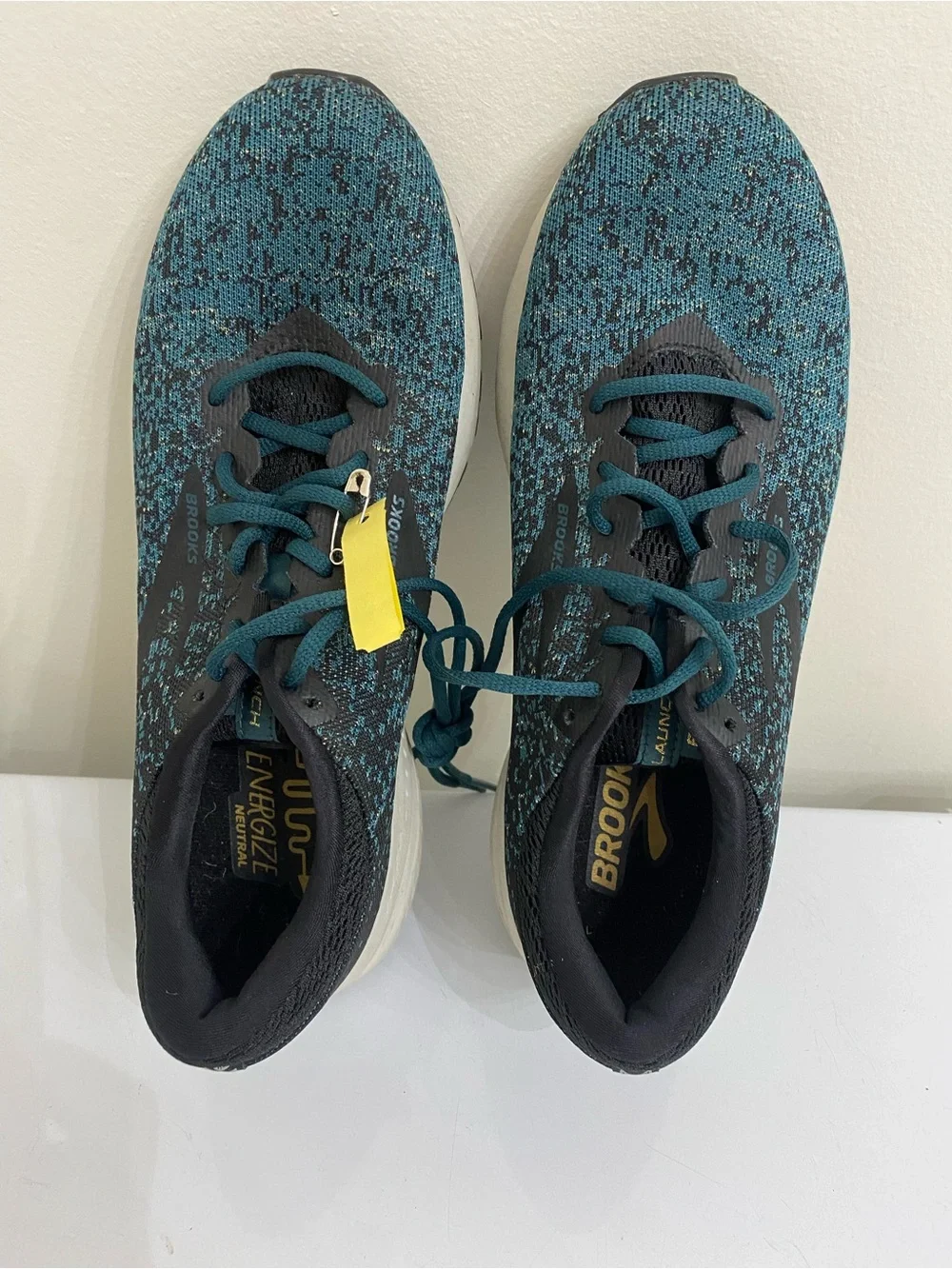 Brooks lightweight knit
